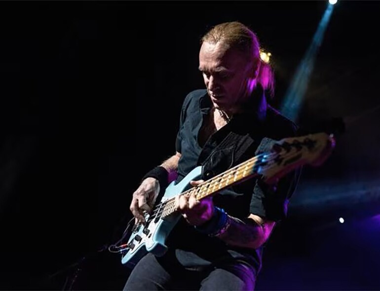 빌리 시언(Billy Sheehan)
